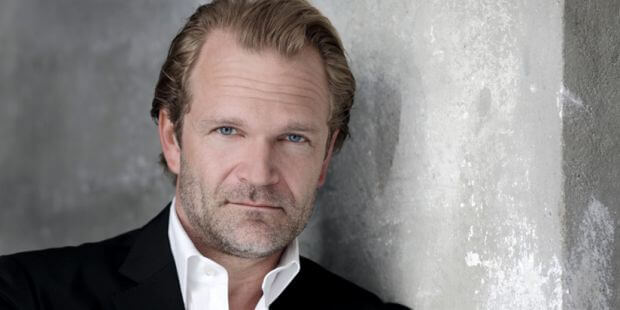 Sebastian Knauer